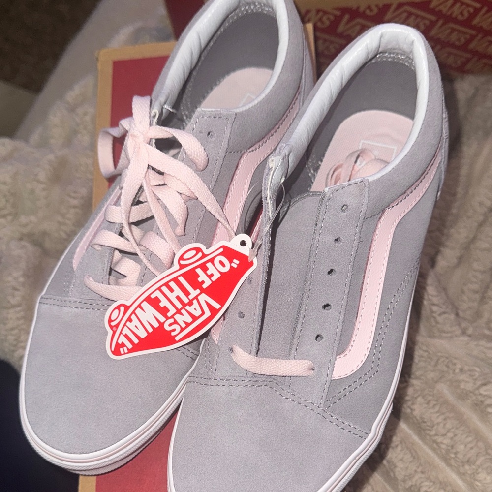 Vans Youth size 6 Light Gray and Soft Pink Sneakers